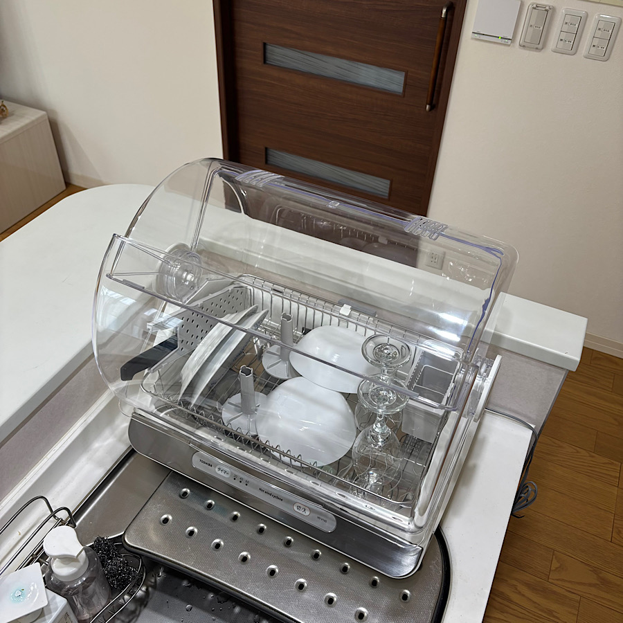 【新品未使用】食器洗い乾燥機 TOSHIBA（東芝） 食器乾燥機 ホワイト (W) ［6人用］ VD-V10S(W