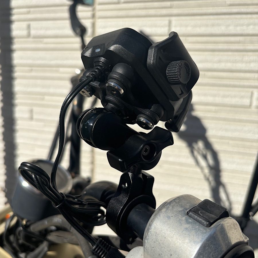 Kaedear(カエディア) バイク スマホホルダー QI充電 USB電源 バイク用スマホホルダー エアーマウント クイックレバー コンパクトクイックアジャスター KDR-M33A | Kaedear | 21