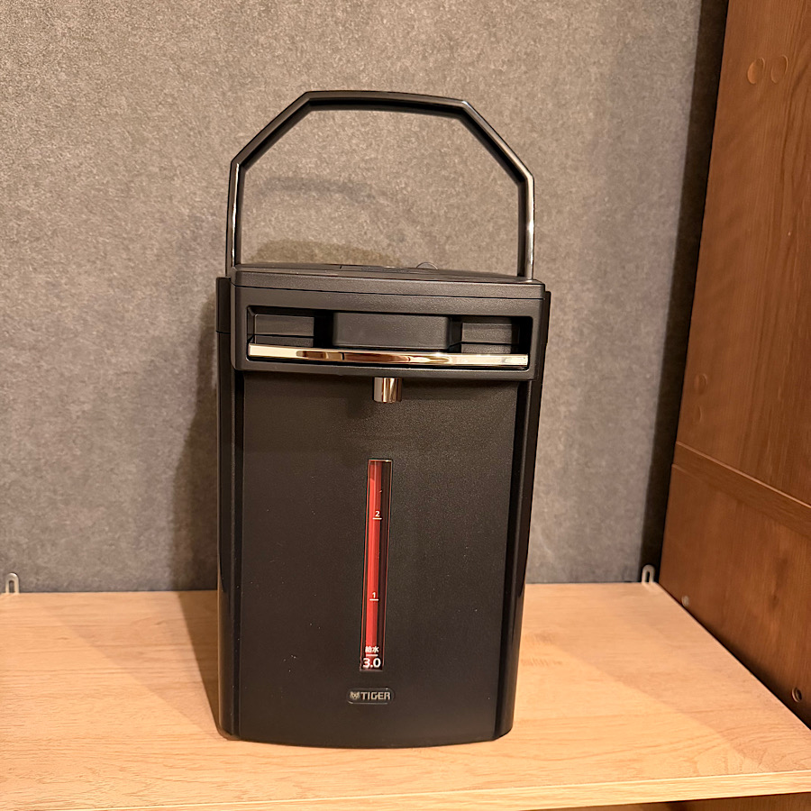 TIGER(タイガー) 電気ポット 蒸気レスVE電気まほうびん アーバンブラック PIM-H300KE ［3.0L /蒸気レス機能つき］ | タイガー | 01
