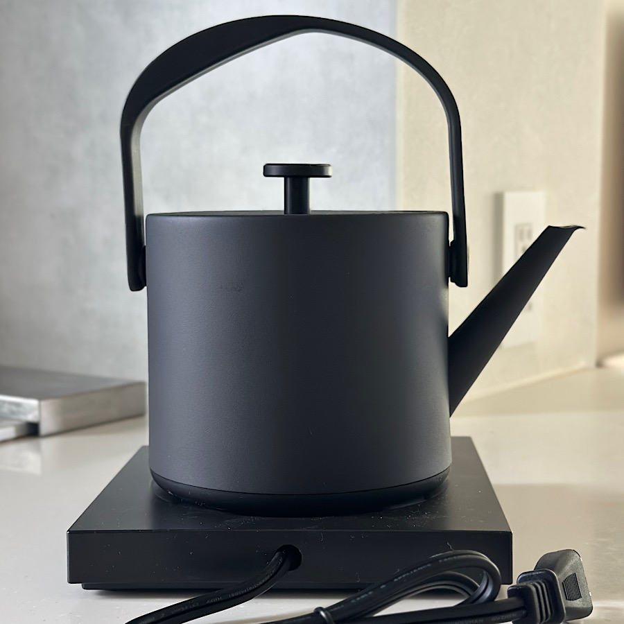 Russell Hobbs ブラック ケトル 7106JP-BK Tケトル（7106JP / 7106JP-BK） | Russell Hobbs - ラッセルホブス -