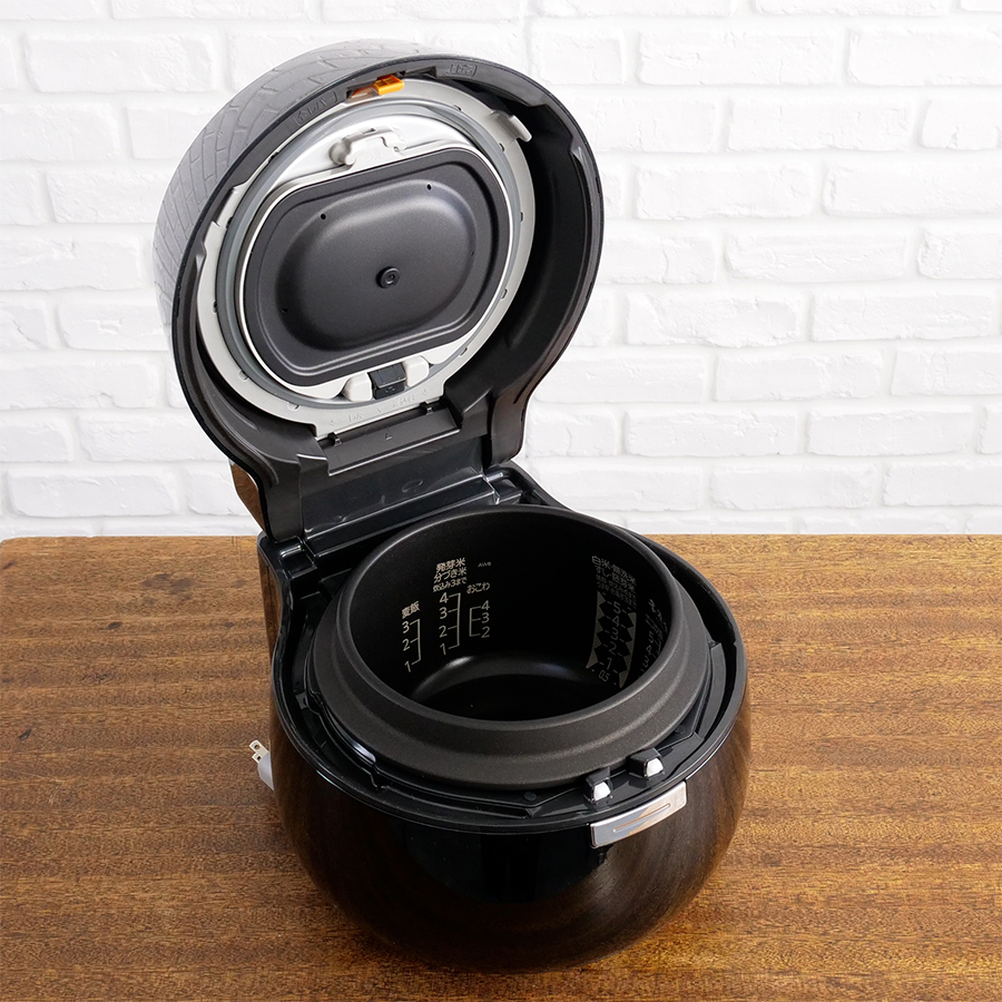 三菱電機 本炭釜 KAMADO NJ-AWB10-B （黒曜） 本炭釜 本炭釜