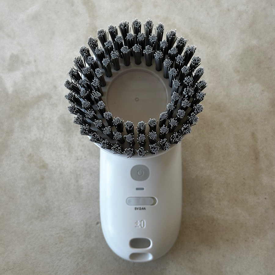 プラスマイナスゼロ 【激落ちくん】コードレス電動ブラシ  ホワイト XJR-J010-W ［コードレス］ |  | 01