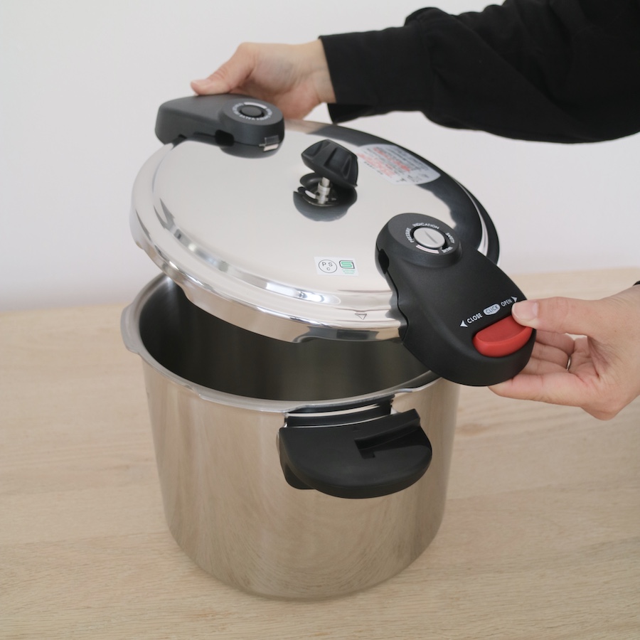 ワンダーシェフ プロミドル 業務用 両手圧力鍋 8L (NMDA80) : トップ