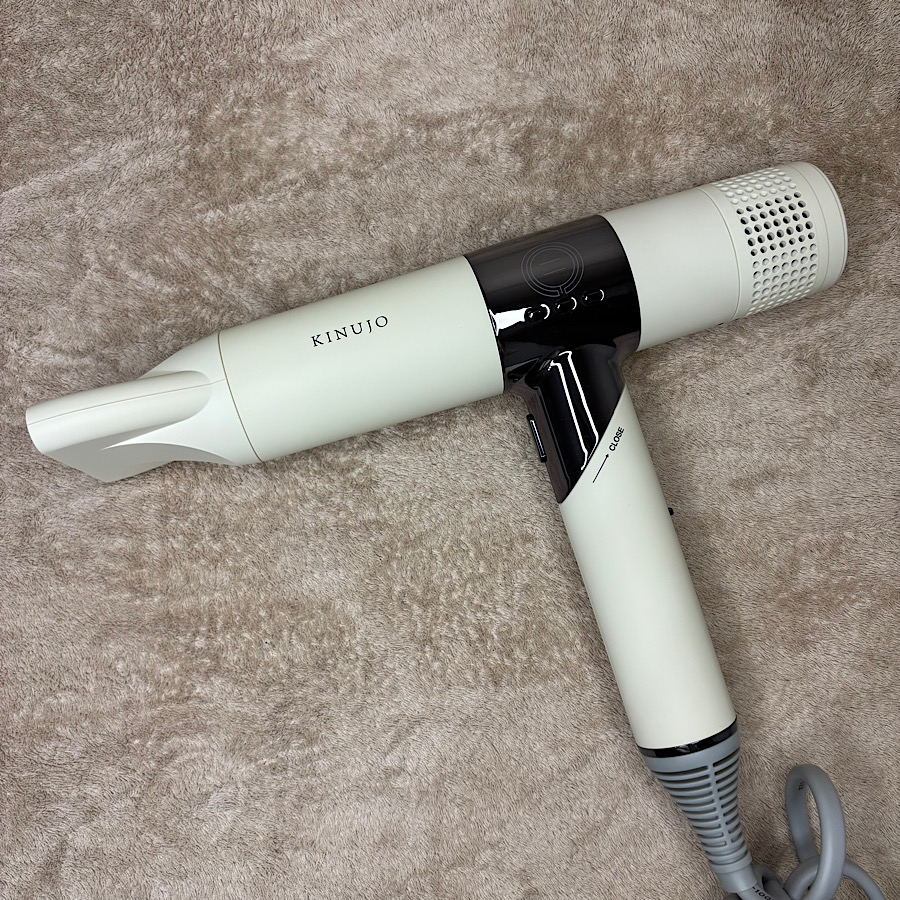 KINUJO（絹女） 【保証付】【国内正規品】 ヘアドライヤー KH301