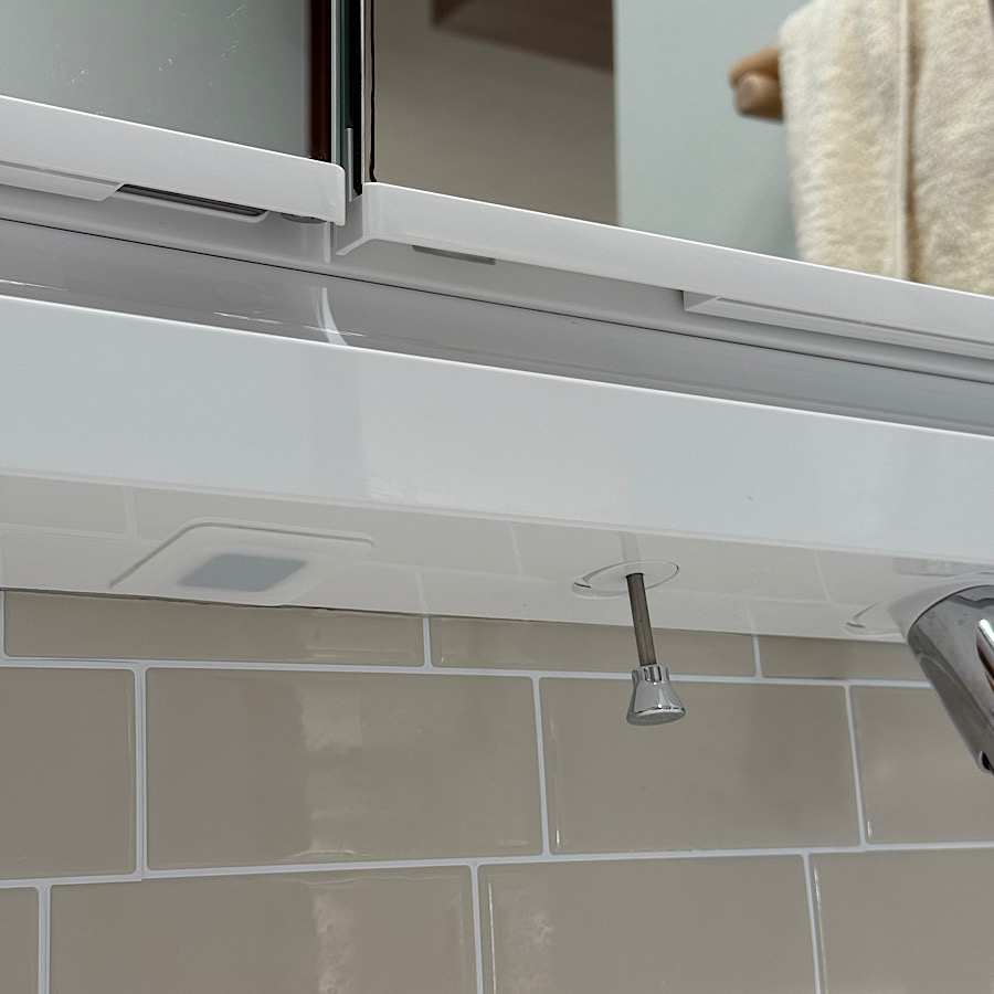 山崎実業 公式 タワー フィルムシート洗面戸棚下マグネットタンブラー tower タンブラー コップ ホルダー 吊戸棚 浮かせる収納 1751 1752 | tower | 20