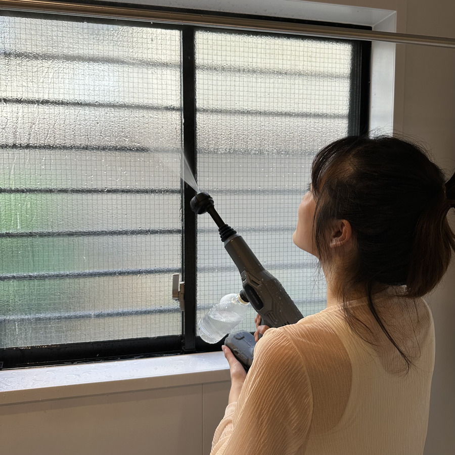 IRIS 106101 充電式ハンディウォッシャー グレー ( JHW-101-H ) |  | 10