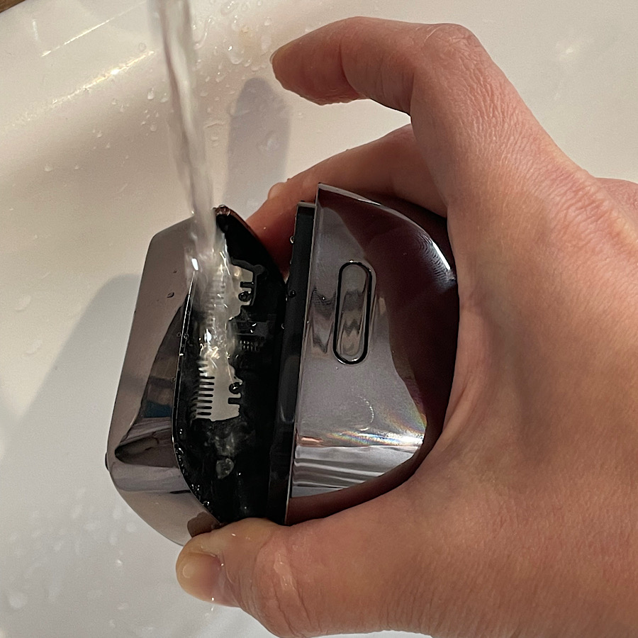 コイズミ ＵＳＢ充電５枚刃シェーバー コイズミ グレー KMC-0800/H ［5枚刃］ 【864】 | KOIZUMI | 09