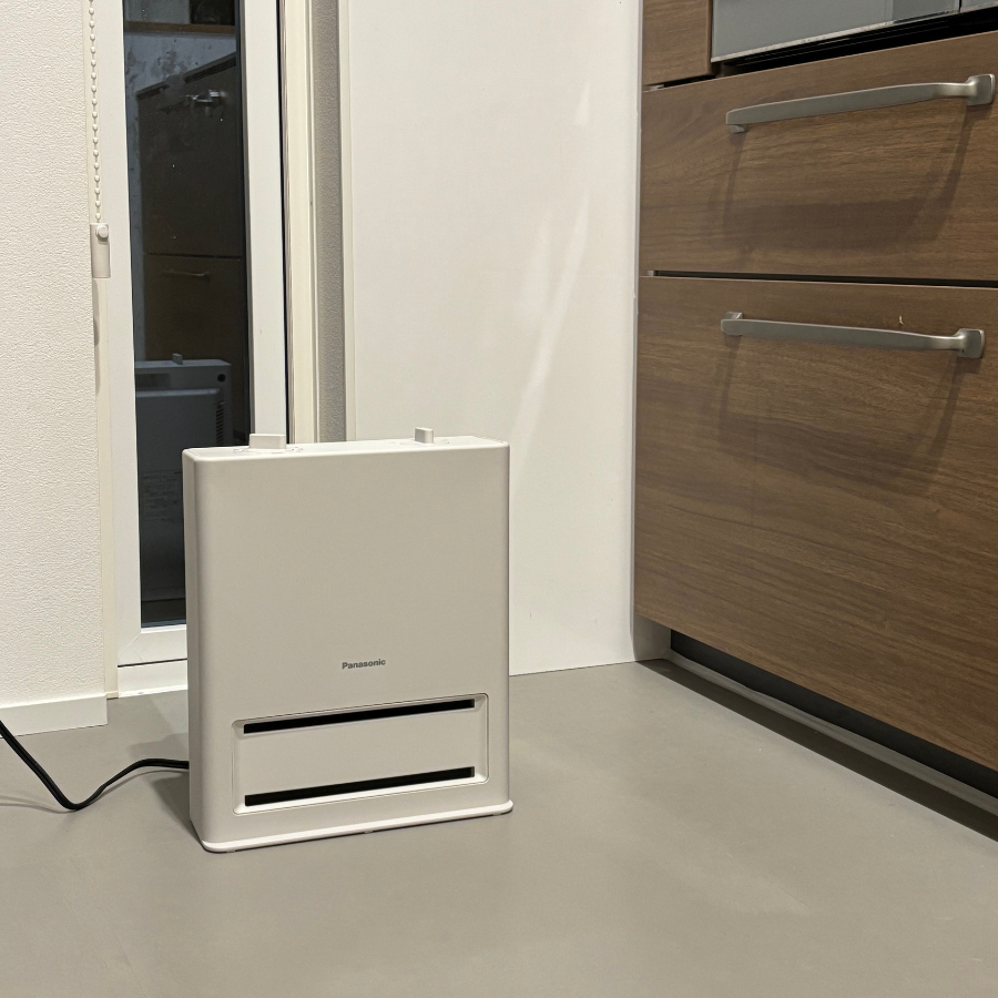 〔中古〕Panasonic(パナソニック) 〔展示品〕 セラミックファンヒーター チャコール DS-FAS1200-H ［人感センサーなし］〔276-ud〕 |  | 05